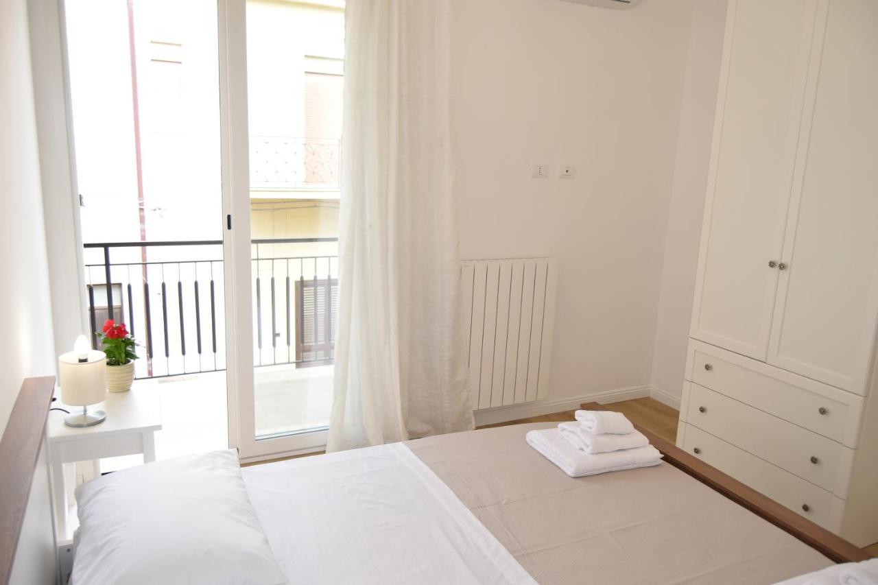 Caporama Apartment Terrasini Ngoại thất bức ảnh